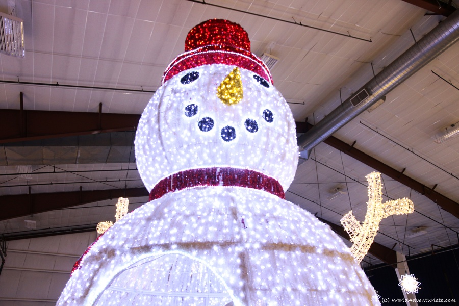 Snowman christmas lights display